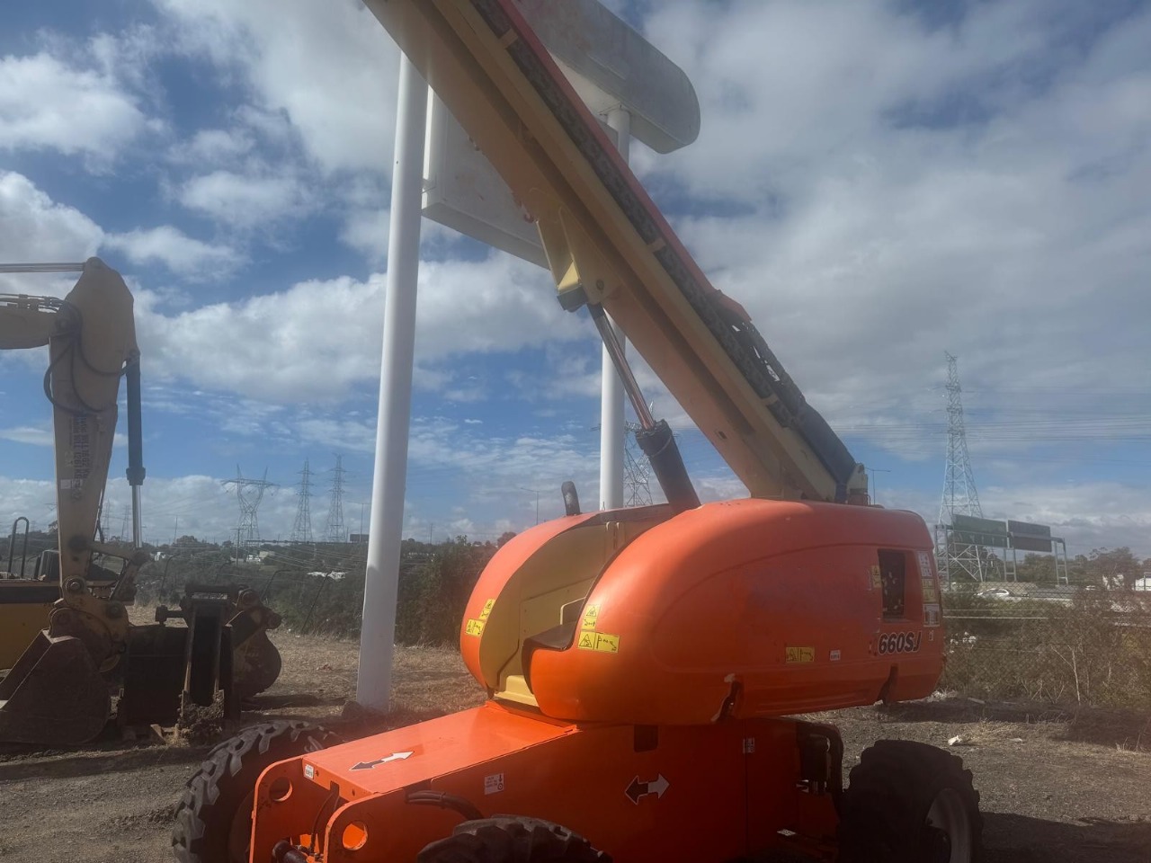 Sold - Articulated Boom Lift - View 2